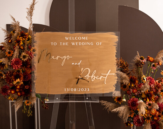 Plany stołów na pleksie - akryl Tablica powitalna slubna glamour, elegancka powitalna plansza ze złotymi literami, rama powitanie na 04/ZLzes/PLpp