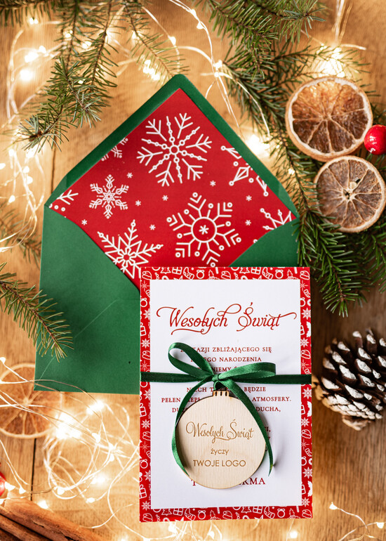 Kartki świąteczne z logo firmy z magnesem lub zawieszką na choinkę kartki świąteczne dla firm Drewniana bombka zawieszka na choinke z Logo firmy świateczna kartka firm 32/mag/ksw