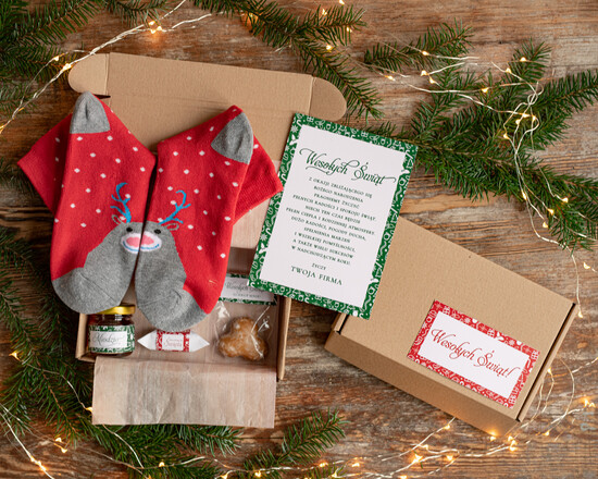 Prezenty oferta dla Firm zestawy skarpetki, koszulki z nadrukiem zestawy świąteczne zestaw świąteczny dla firm skarpetki w zestawie ze słodyczami  02/skrpKarM/swieta