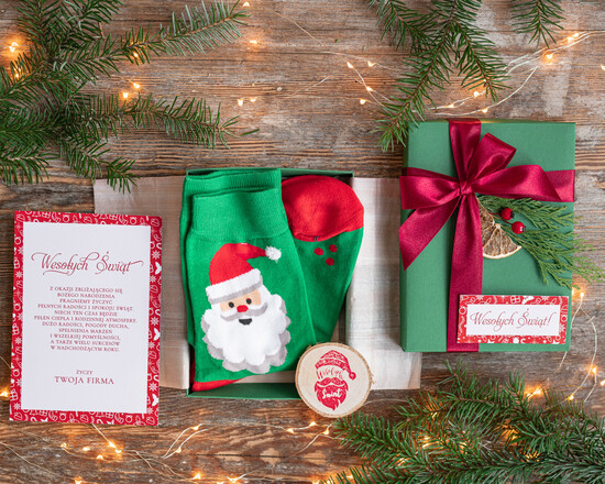 Prezenty oferta dla Firm zestawy skarpetki, koszulki z nadrukiem Prezent od firmy na święta, Prezenty dla pracowników na święta skarpetki 02/skrpM/swieta