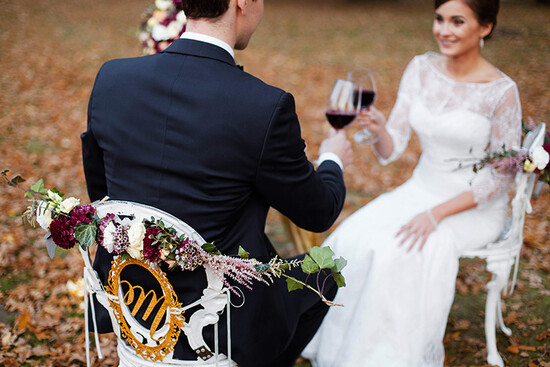 Dekoracje Sali weselnej/Dodatki do Zdjęć tabliczki z napisami  ślubne dodatki    01/GLG/krzesła