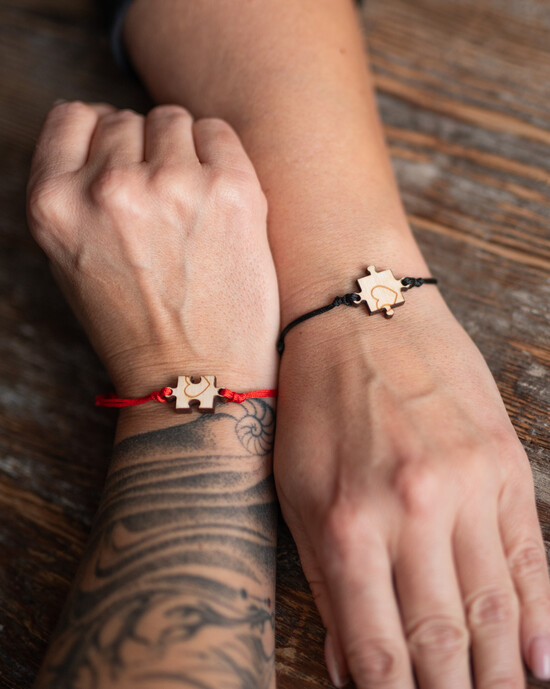 prezenty dla niej bransoletki szczęścia  Pomysł na Prezent dla Pary Drewniane Bransoletki Puzzle Serce Upominek dla Modej Pary Prezent dla No 1/przyjazn/BR