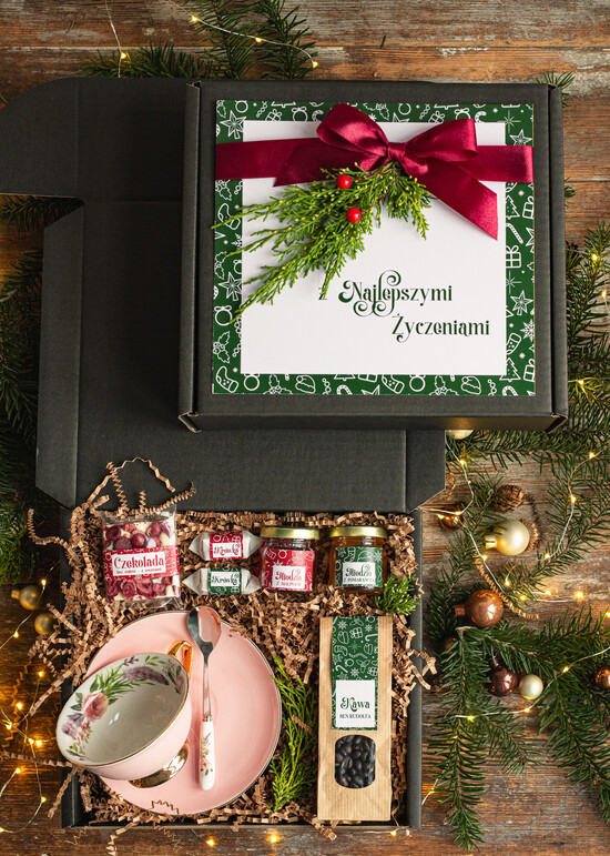 Prezenty indywidualne  zestawy z kubkiem i filiżanką praktyczny świąteczny dla niej pod choinkę, ciekawy prezenty dla mamy na swieta, box filiżanka i zes 01/BczM/XmasFil