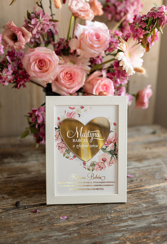 Prezenty dla Babci i Dziadka Prezenty dla Babci Prezent na Dzień Babci Drewniana Ramka, Ramka Złote Serce Dla Babci  08/Serce/ramka