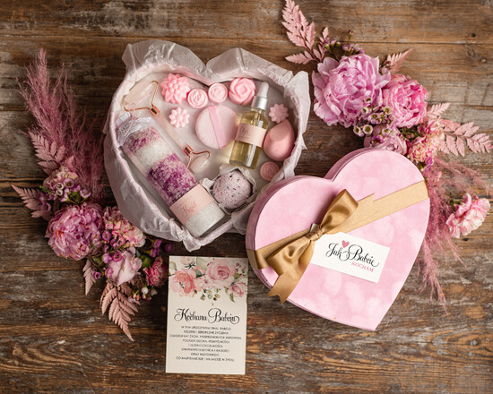 Prezenty dla Babci i Dziadka Prezenty dla Babci upominek dla babci prezent z okazji dnia babci zestaw kosmetyków  07/SRCkosSR/babcia