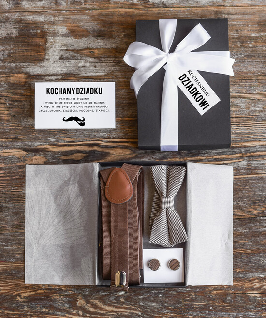 Prezenty dla Babci i Dziadka Prezenty dla Dziadka szelki dla dziadka,prezent z okazji dnia Dziadka mucha i spinki do mankietów  13/pudM/dziadek