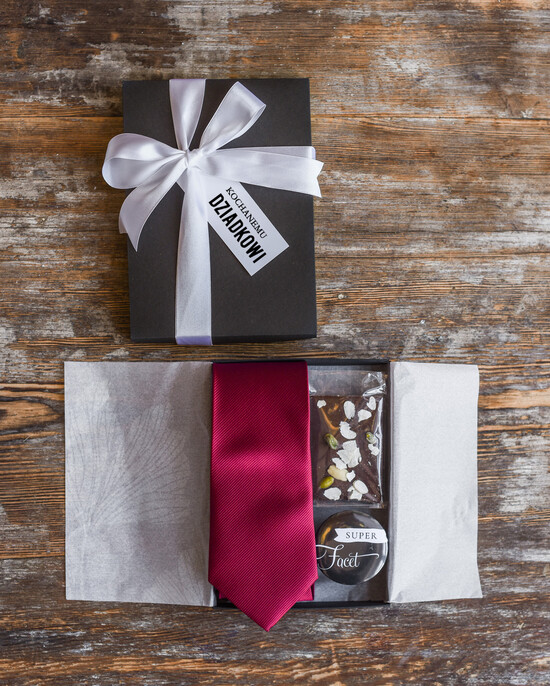 Prezenty dla Babci i Dziadka Prezenty dla Dziadka prezent z okazji dnia Dziadka krawat w eleganckim pudełeczku  06/pudM/dziadek