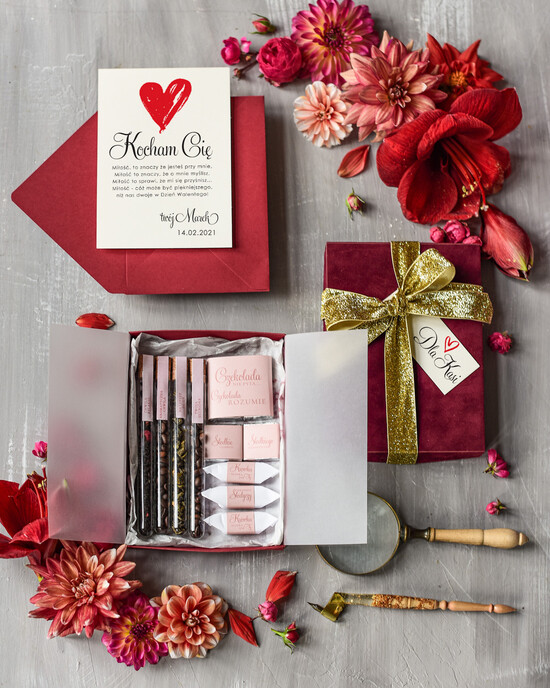 Walentynki prezent na walentynki dla Niej   prezent dla dziewczyny na walentynki pudełko welurowe ze słodkościami  01/minipudwel/Walentynki