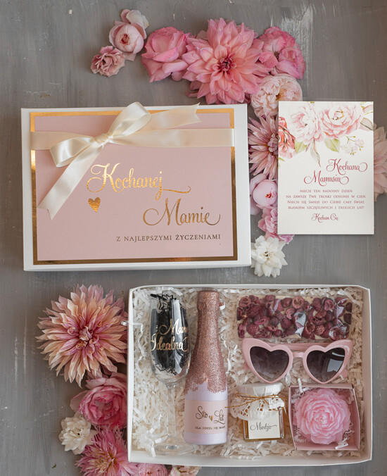 Prezenty dla Mamy zestawy w welurowych i ozdobnych pudełkach  Co kupić Mamie w prezencie na urodziny, fajne pomysły na prezent na dzień mamy, box prezentowy dla m 03/boxNsz/DLAMAMY