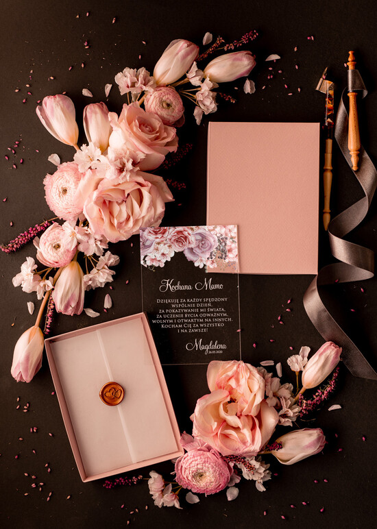 Prezenty dla Mamy kartki i magnesy na lodówkę z życzeniami  ciekawy prezent dla mamy pudełko z życzeniami  09/MamaPUD/DLAMAMY