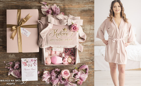 Prezenty dla Mamy Zestawy kosmetyczne   Najpiękniejszy Prezent na dzien Mamy Zestaw Szlafrok Welurowy z Napisem Zegarek Rose Gold  04/pudkosSZLFILI/DLAMAMY