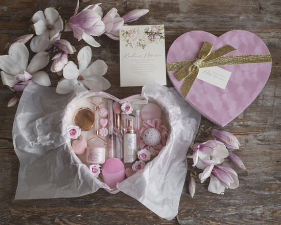 Prezenty dla Mamy Zestawy kosmetyczne   Najpiękniejszy Prezent na dzien Mamy Zestaw Kosmetyków Naturalnych w Sercu 03/pudkosEX/DLAMAMY