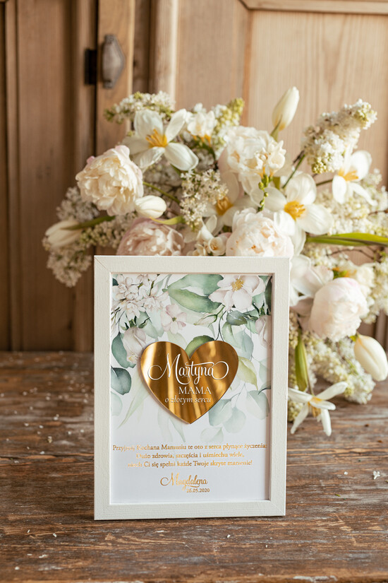 Prezenty dla Mamy ramki, puzzle, ramki na zdjęcia  wyjątkowy prezent z okazji dnia matki, ramka z życzeniami z okazji dnia Mamy, biała ramka ze złotym  10/serceD/DLAMAMY