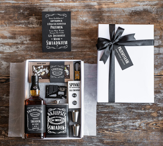 Prezenty dla świadków boxy prezentowe dla Świadka   pomysł na prezent dla świadka prośba o świadkowanie piersiówka z kieliszkami dla świadka     32/pudD/swiadek