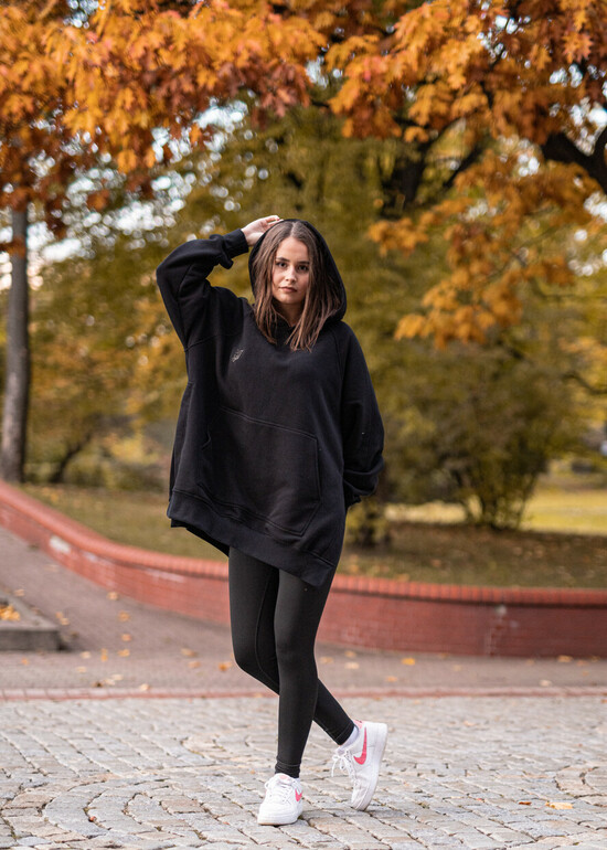 Prezenty dla Mamy Gadżety, Bluzy, Koszulki praktyczny prezent dla mamy, bluza oversize czarna z kapturem, pomysł na prezent dla mamy czarna blu 01/bluzaOv/mama