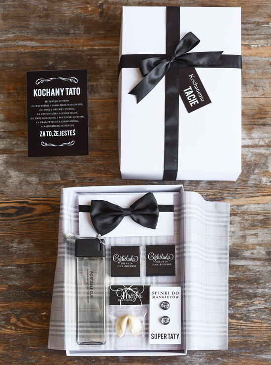 Prezenty dla Taty dzien ojca zestawy dla Taty pomysł na prezent dla Taty na urodziny spinki do mankietu SUPER TATA, satynowa mucha  05/pudD/TATA