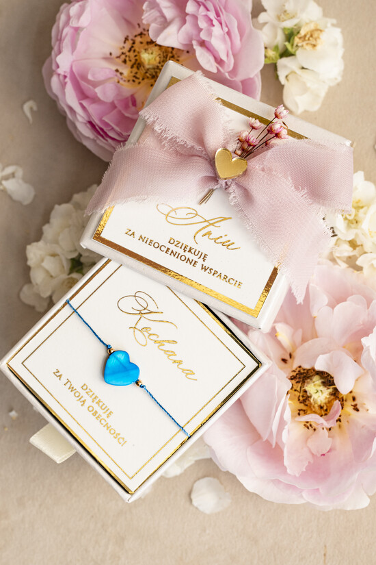 Prezenty dla świadków bransoletki i biżuteria dla świadkowej  Podziękowanie prezent dla świadkowej bransoletka z serduszkiem- Bransoletka szczęścia w ozdobnym pud 06/pudK/PodzSwBranso