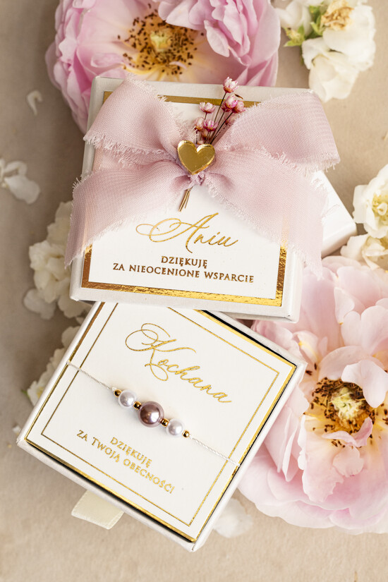 Prezenty dla świadków bransoletki i biżuteria dla świadkowej  Podziękowanie prezent dla świadkowej bransoletka z perłą- Bransoletka szczęścia w ozdobnym pudełeczk 03/pudK/PodzSwBranso