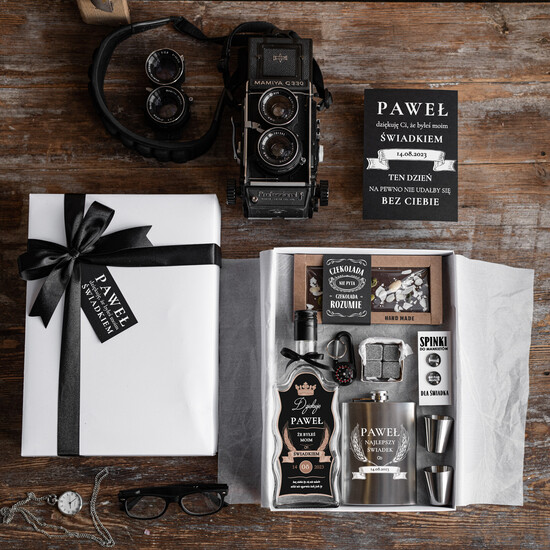 Prezenty dla świadków podziękowania dla świadka  podziękowanie za świadkowanie ozdobna butelka na własny trunek, kostki do drinków prezent dla Swiad 27/pudD/podzSW