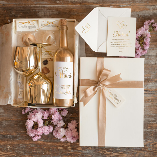  Prezenty dla Młodej Pary  zestawy i akcesoria do wina i drinków pomysły na prezenty z okazji ślubu dla Młodej Pary, Co dać nowożeńcom zamiast kwiatów, prezenty dla  01/BOXwinD/ParaMloda