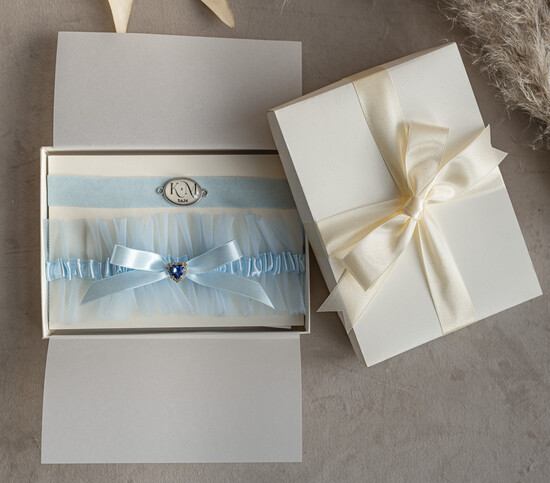 Panna Młoda  podwiązki ślubne podwiązka dla Panny Młodej, podwiązka ślubna z inicjałami, niebieska podwiązka ślubna, elegancka i s 03/PDW/PannaMloda