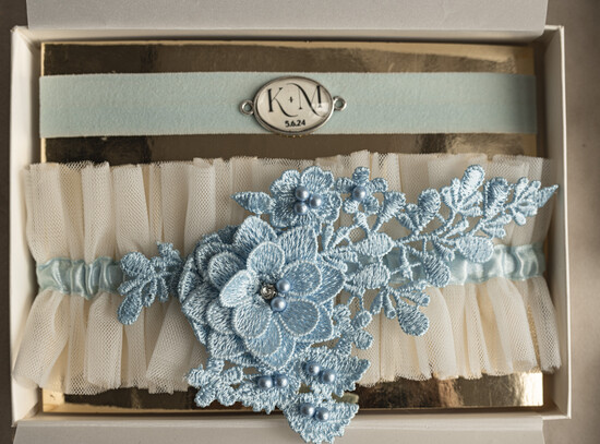 Panna Młoda  podwiązki ślubne tiulowa podwiązka ślubna, niebieska podwiązka ślubna, inicjały na podwiązce ślubnej, błękitna podwią 10/PDW/PannaMloda