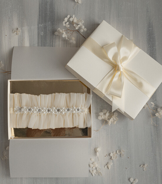 Panna Młoda  podwiązki ślubne podwiązka ślubna tiulowa, podwiązka ślubna dla Panny Młodej z perełkami, podwiązka dla Panny Młodej  10/podw/PannaMłoda