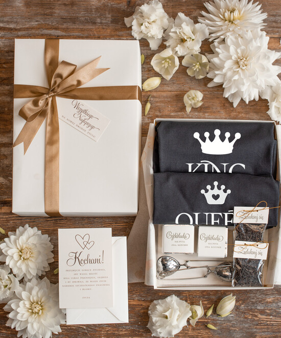  Prezenty dla Młodej Pary  zestawy koszulki z nadrukiem koszulki z nadrukiem dla Nowożeńców, super pomysł na prezent dla Pary Młodej  07/KOSZboxD/ParaMloda