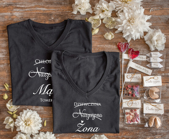  Prezenty dla Młodej Pary  zestawy koszulki z nadrukiem Pomysłowe prezenty na ślub dla Pary Młodej koszulki z nadrukiem, prezent Ślubny  01/KOSZboxD/ParaMloda