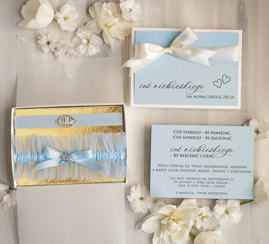 Prezenty dla Panny Młodej  podwiązki ślubne  Prezent dla Panny Młodej od Świadkowej niezapominajki zestaw prezentowy na panieński, cos niebieskie 03/NPDWpuPdd/pPPM