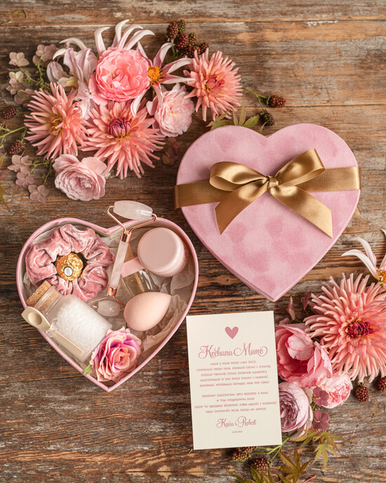 Prezenty, Podziękowania dla Mamy  zestawy kosmetyczne podziękowanie dla Mamy od Pary Młodej, zestaw kosmetyków dla Mamy, podziękowanie dla Mamy na weselu 7/serceboxM/DLAMAMY