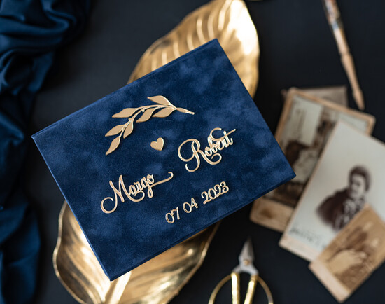 Albumy ślubne Pudełka na zdjęcia  pudełko na zdjęcia eleganckie welurowe pudełko na zdjęcia ślubne, pamiątka ślubu, pudełko od fotografa dla pary młodej, 04/vel/asPUD