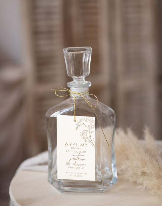 Zawieszki na butelki Nowoczesne prosta forma  etykiety na butelki weselne, zawieszki na alkohol z dowolną treścią, ozdobna zawieszka na wódkę wese 02/Now/zw