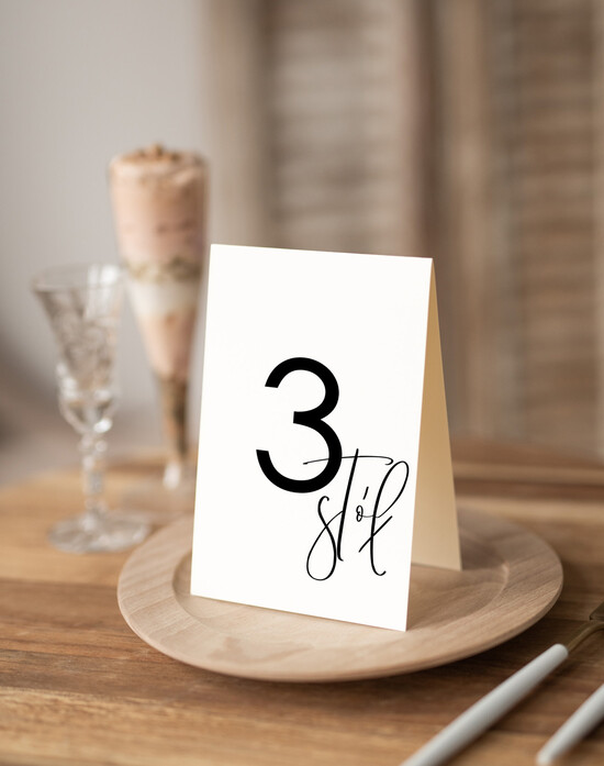 Numery na stół Nowoczesne prosta forma  Eleganckie numerki na stół weselny, numeracja stołów weselnych, proste i delikatne numerki na stoły  14/Now/nrS
