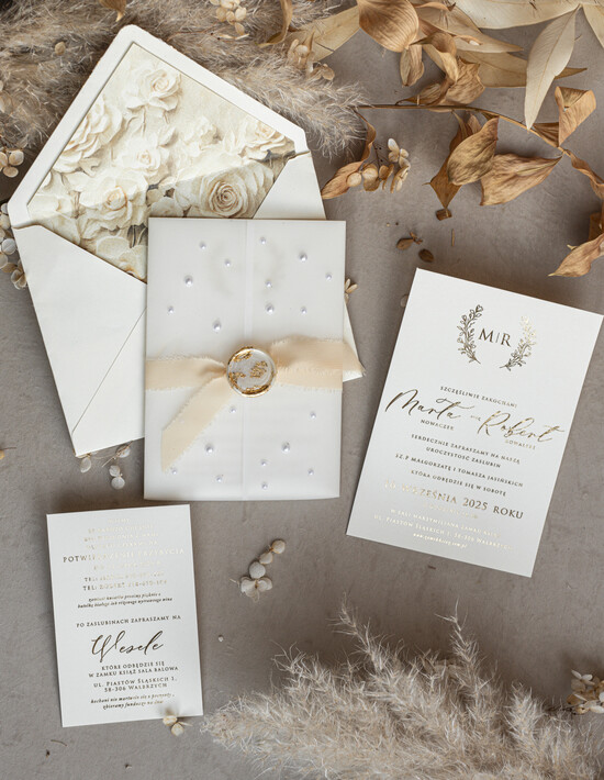 Zaproszenia ślubne z perełkami / tłoczeniem zaproszenia ślubne z perełkami, minimalistyczne zaproszenie na ślub z perełkami i kalką, rwane złoco 02/perkalLak/z24