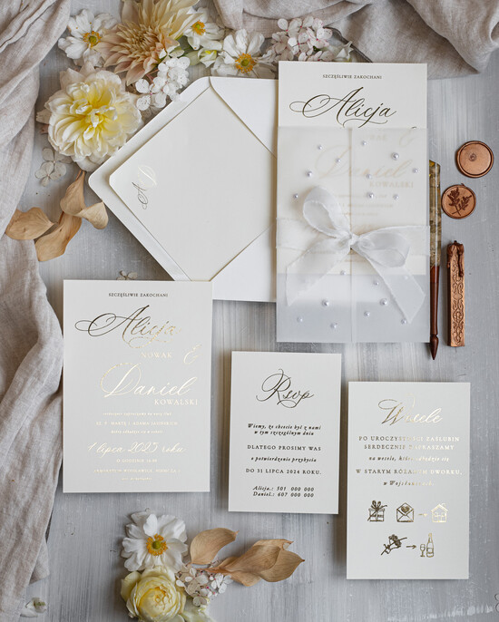 Zaproszenia ślubne z perełkami / tłoczeniem spersonalizowane zaproszenia na ślub 01/perOwWs/z25