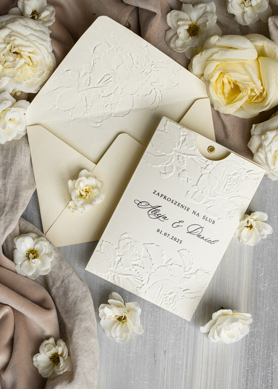 Zaproszenia ślubne z perełkami / tłoczeniem zaproszenia ślubne w kieszonce, eleganckie zaproszenia ślubne z tłoczonymi kwiatami, tłoczone zapros 01/WytK/z25