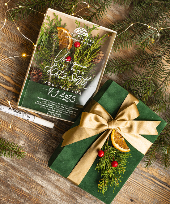 Prezenty Oferta dla Salonów BEAUTY voucher bozonarodzeniowy prezent Prezent dla klientek na święta Voucher, Voucher podarunkowy dla klientów salonu fryzjerskiego bożona 02/velbox/VchrXmas