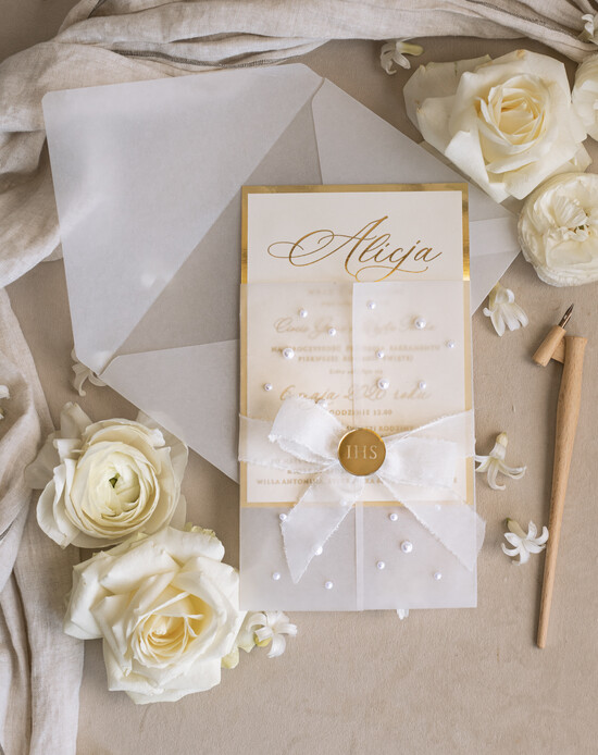 Zaproszenia na Komunię  dziewczynka  Perełkowe zaproszenia komunijne dla dziewczynki, zaproszenia na komunię z perełkami, złote zaproszen 01/KalPerWs/KomZ