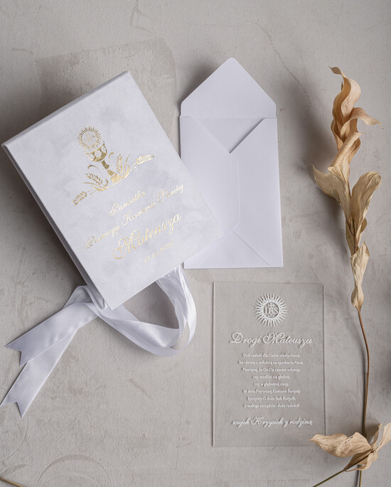 Pamiątki Prezenty na komunię  pamiątki na komunie  Co zamiast kartki na komunię pudełko pamiątka Pierwszej Komunii, kartka na komunię, kartka na komuni 01/velRK/KomPodz