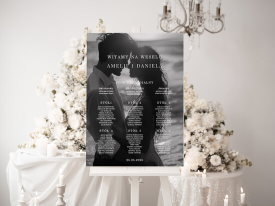 Plany stołów ze zdjęciem Pary Młodej plan stołów weselnych usadzenie gości na weselu, tablica informacyjna dla gości weselnych, plan stoł 02/PLzd/PL25