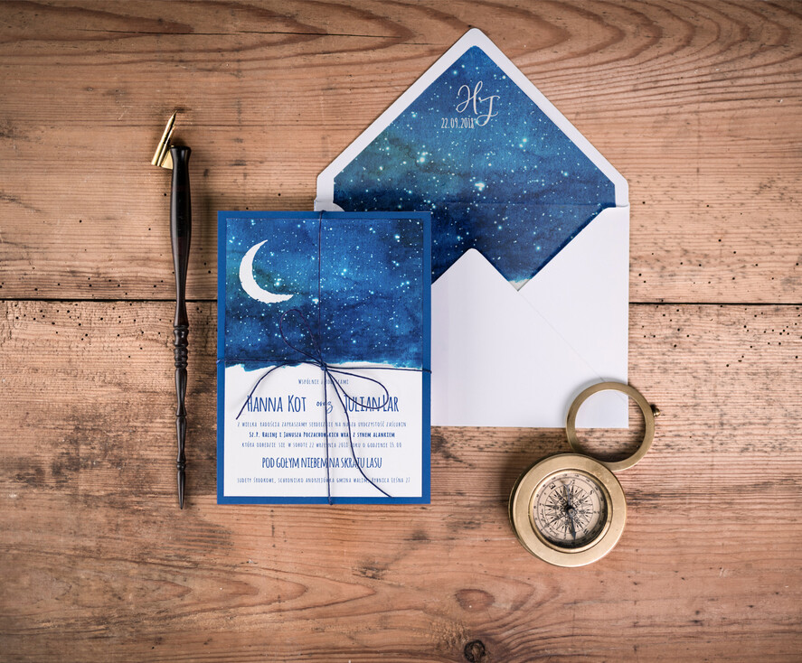 Zaproszenia ślubne morskie / marine nowoczesne niebieskie zaproszenia ślubne z motywem nocnego nieba1