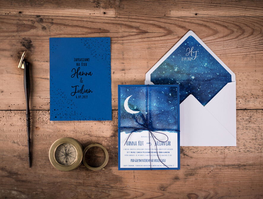 Zaproszenia ślubne morskie / marine nowoczesne niebieskie zaproszenia ślubne z motywem nocnego nieba5
