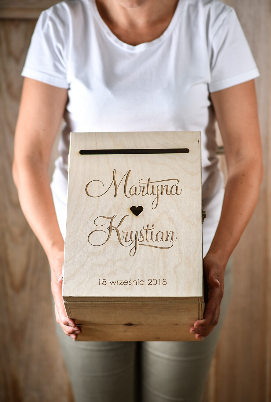 Pudełko na koperty  DREWNIANE pudełko na koperty ślubne, personalizowane drewno grawer wasze imiona i data1