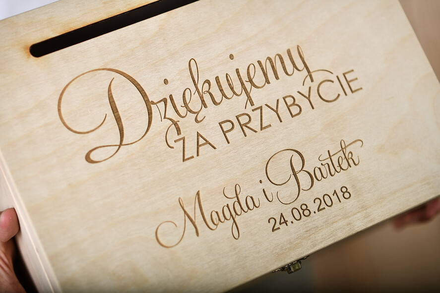 Pudełko na koperty  DREWNIANE rustykalne Pudelko skrzynka na koperty Ślub wesele drewniane grwawerowane wasze imiona i data  3