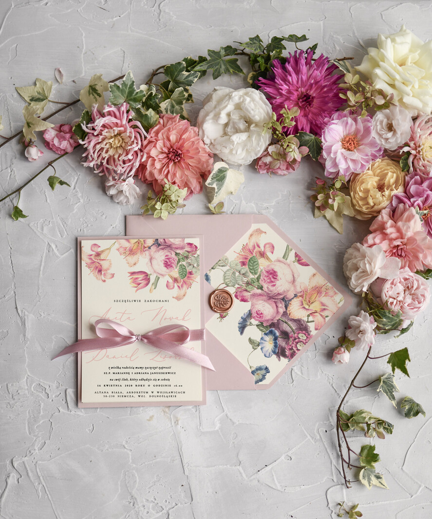 Zaproszenia ślubne Natura eleganckie zaproszenia ślubne na romantyczny ślub w plenerze  vintage kwiaty zawiązane kokardką0