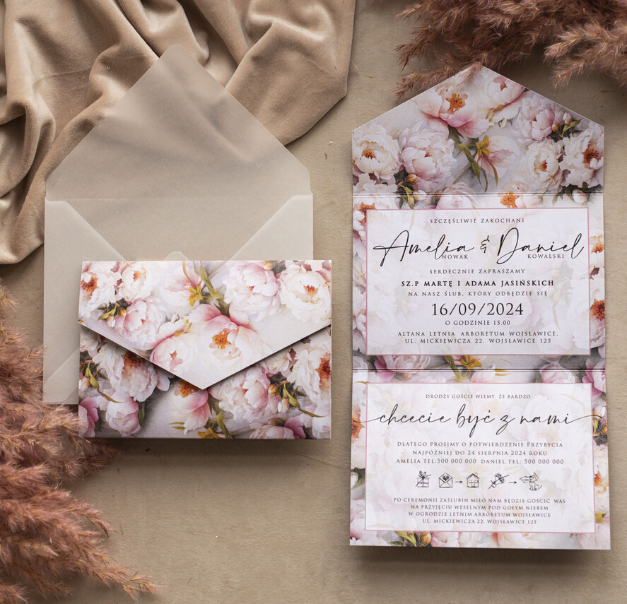 Zaproszenia ślubne Natura Poziome kopertowe zaproszenia ślubne z peoniami, Kopertowe różowe zaproszenie na ślub kalkowa koperta, zaproszenia na slub cywilny pudrowy róż11