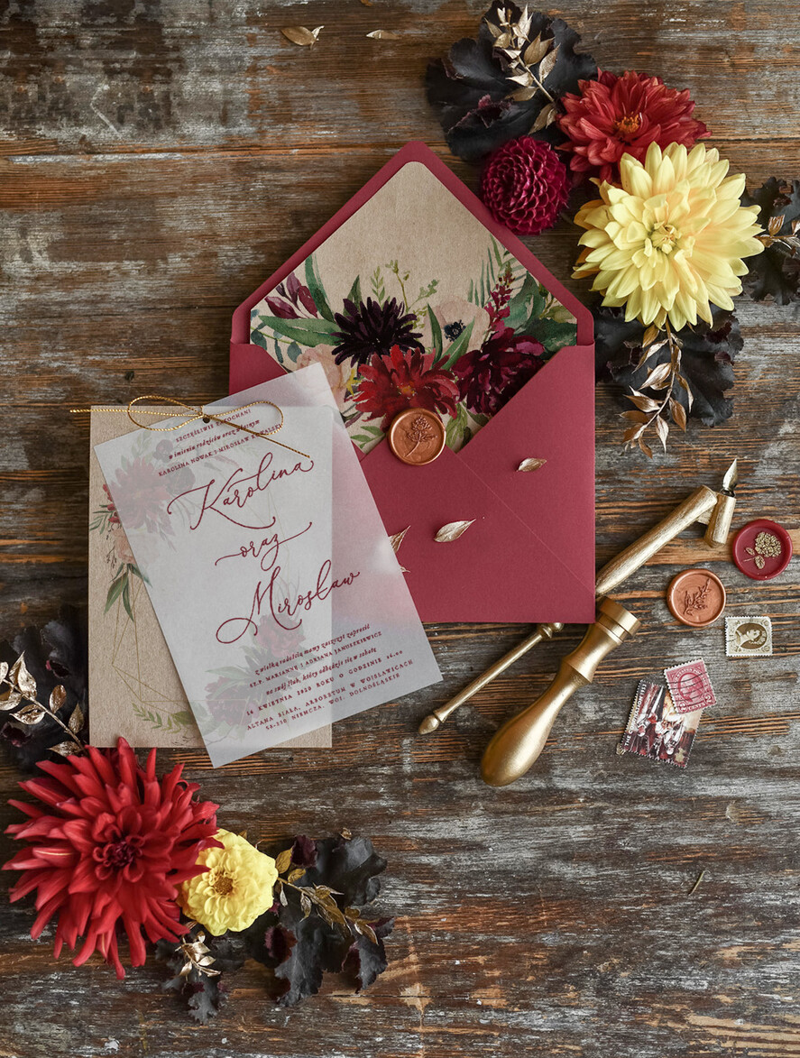 Zaproszenia ślubne Natura unikatowe bordowe zaproszenia ślubne z motywem botanicznym5