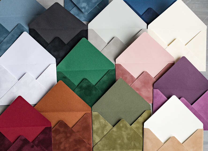 Zaproszenia ślubne dodatkowe koperty bileciki welurowa koperta różne kolory, elegancka welurowa koperta do zaproszeń ślubnych2