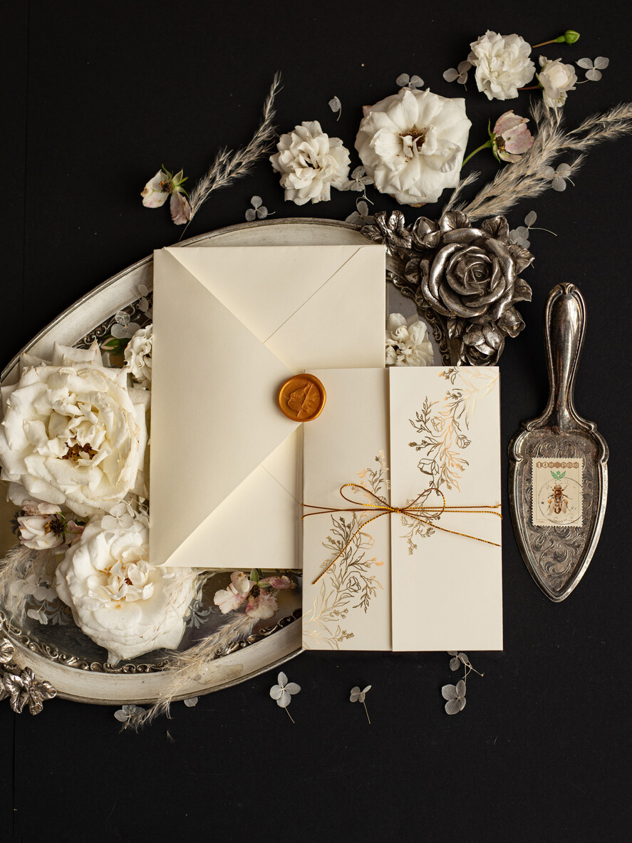 Zaproszenia ślubne Złote Glamour Proste Złocone zaproszenia ślubne wykonywane ręcznie, klasyczne wesele Krem i Złoto Minimalistyczne Zaproszenia na Ślub 3